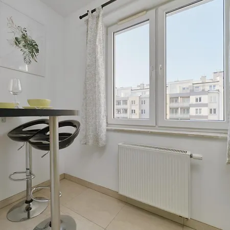 Cozy Klimasa With Balcony In By Renters * Wrocław