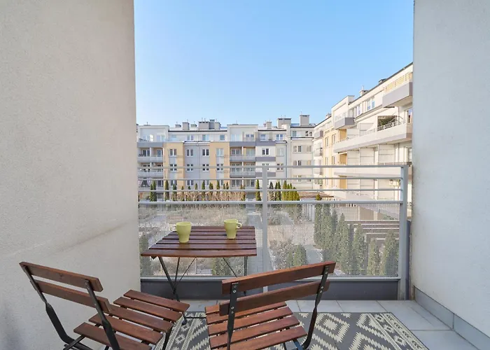 Cozy Klimasa With Balcony In By Renters Daire *